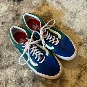 color block 90s vans (primary and green color)
